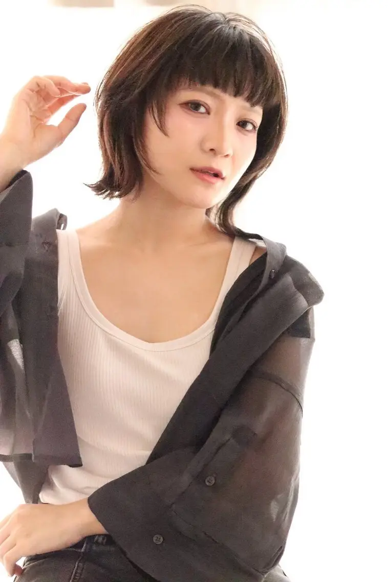 ショート カラー 藤原汐彩 ／カラーモデル募集のヘアスタイル