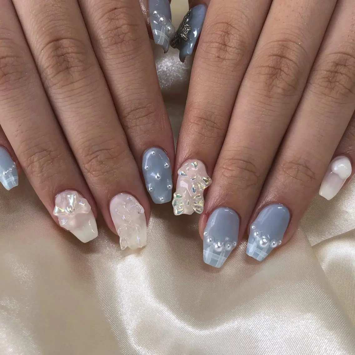 ネイル ハンドネイル ViViA momokaのネイルデザイン