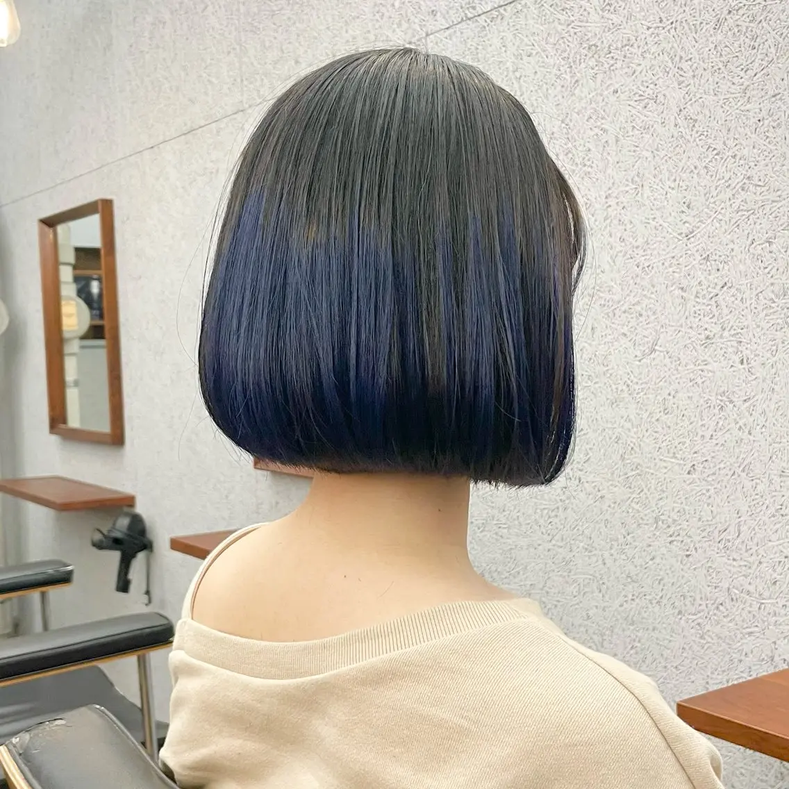 ショート カラー メンズ メンズブリーチ メンズハイライト ブリーチ ブルーカラー ハイライトカラー カット ヘアカラー ヘアセット ✂︎ウルフ・ショート ✂︎MIKUNIのヘアスタイル
