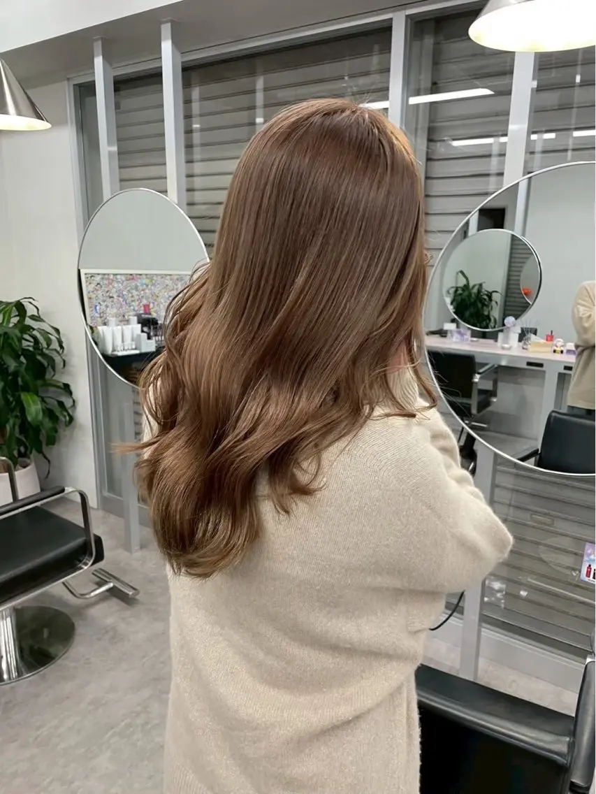 カラー ベージュカラー 伊藤 憲のヘアスタイル