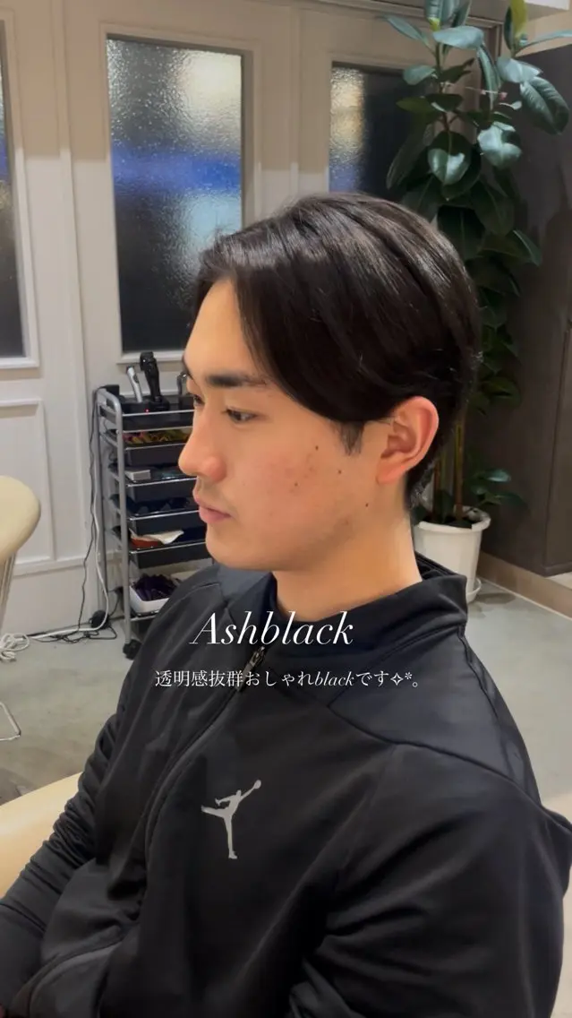 カラー londnaitre 乙川友杏のヘアスタイル