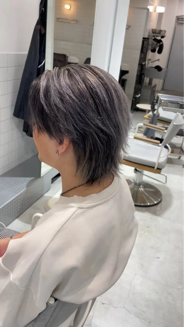 ショート メンズ メンズブリーチ メンズハイトーン カット ヘアカラー 🌞メンズパーマ ONOE💈のヘアスタイル