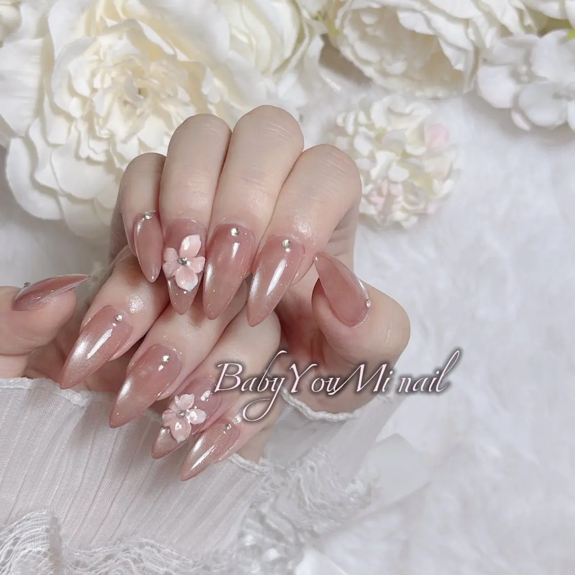 ネイル オーロラネイル チークネイル 成人式 フットネイル フレンチネイル ハンドネイル BabyYouMi nailのネイルデザイン