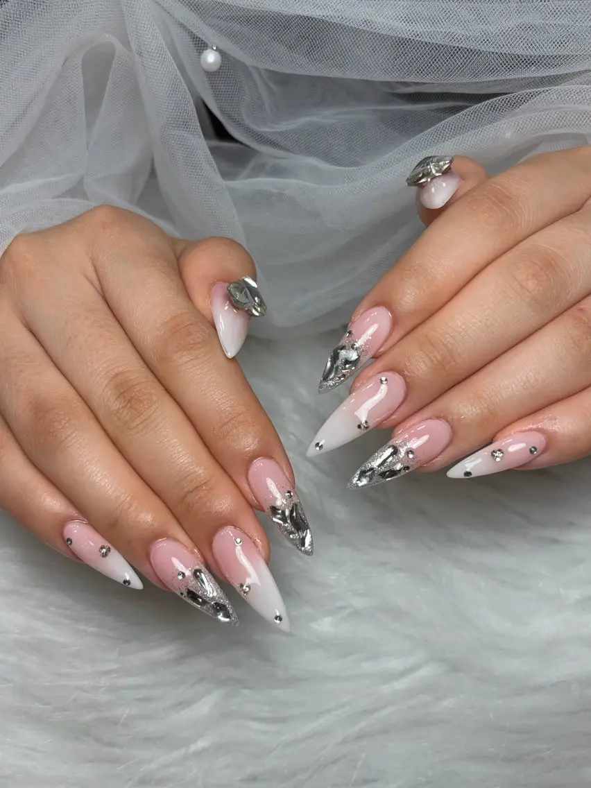 ネイル アートネイル 長さ出し ジェルネイル 韓国ネイル マグネットネイル ハンドネイル Cloudy Chan Nailのネイルデザイン