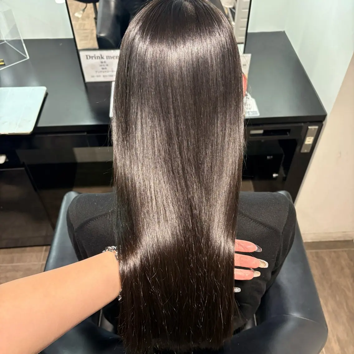 ロング カラー 髪質改善 縮毛矯正 トリートメント 🖤大人可愛い⌇ 𝐑 𝐈 𝐎🖤のヘアスタイル
