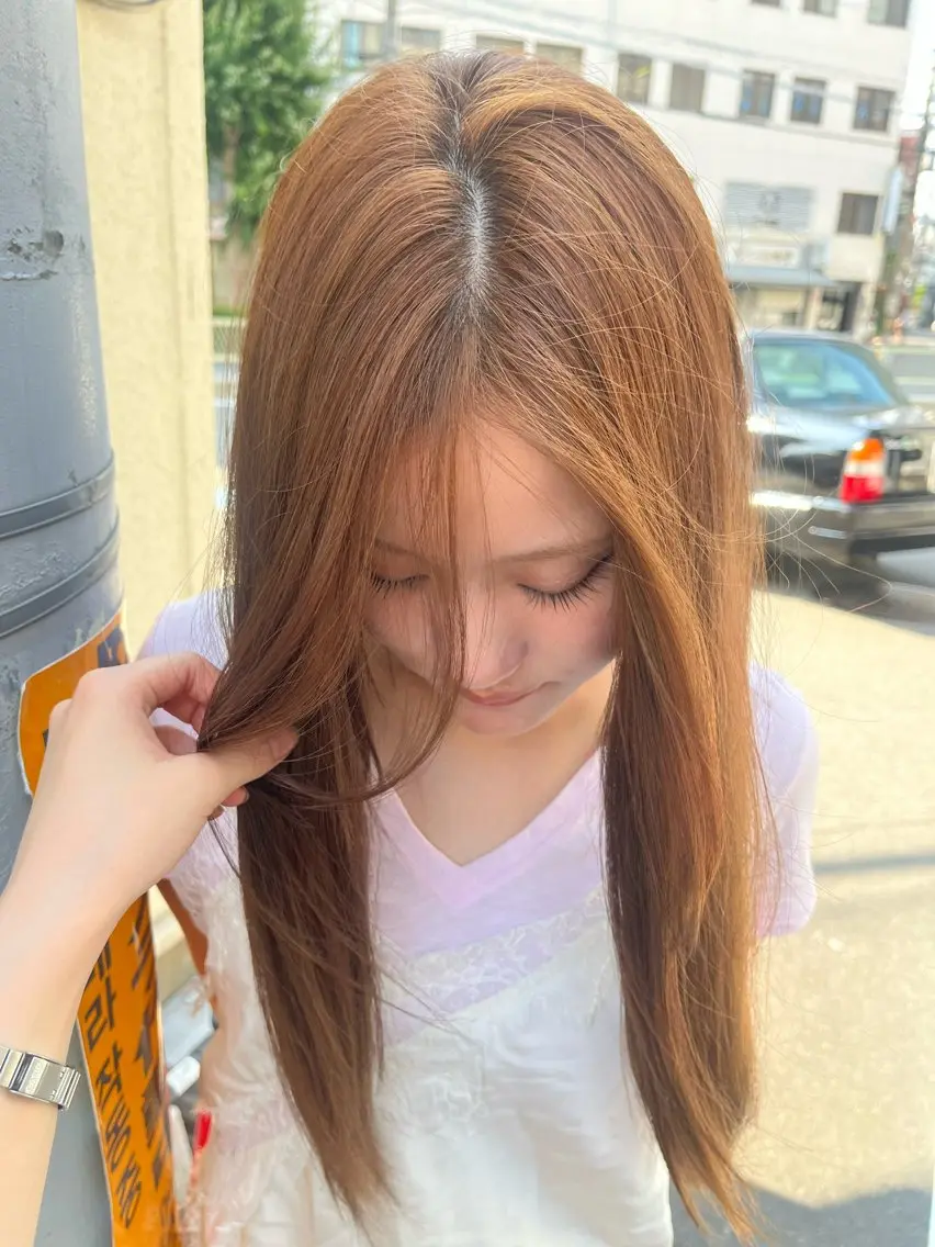 カラー ブラウンカラー ヘアカラー 川上 愛依のヘアスタイル