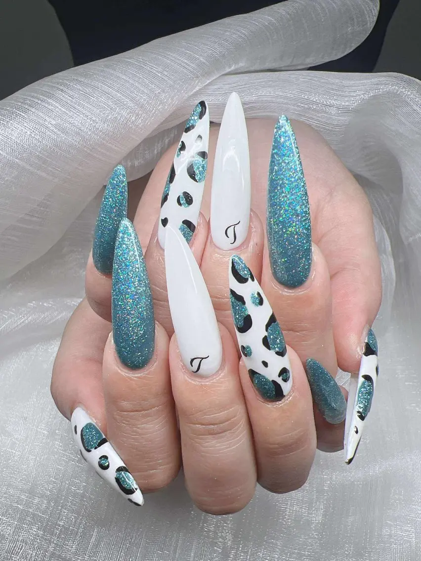 ネイル ハンドネイル Lee Nailsのネイルデザイン