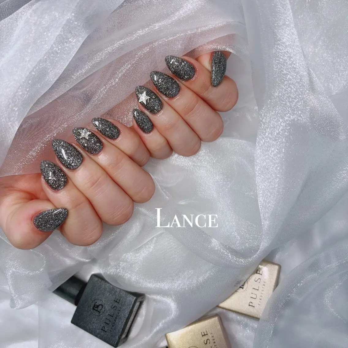 ネイル オーロラネイル フレンチネイル キラキラネイル 韓国ネイル 春ネイル ハンドネイル Lance nailのネイルデザイン