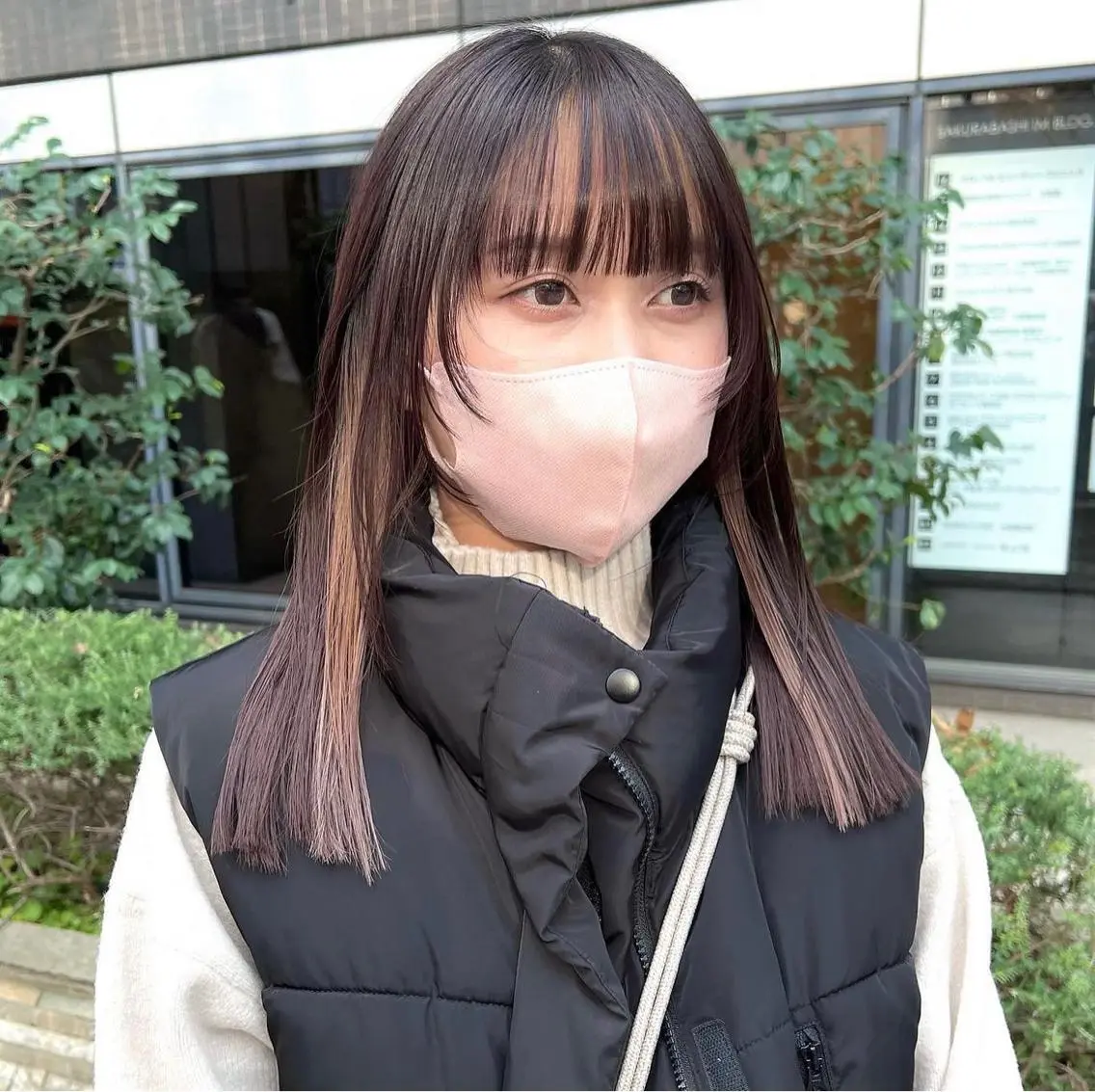 セミロング カラー パーマ ヘアアレンジ メンズ キッズ ネイル マツエク・マツパ アイブロウ カット ヘアカラー 前川 朋香のヘアスタイル