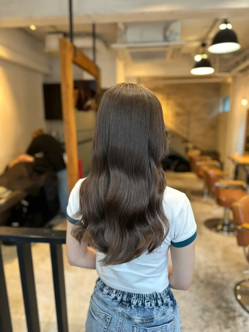 セミロング ヘアカラー 秋葉原　柏木絢汰 ✨当日予約okのヘアスタイル
