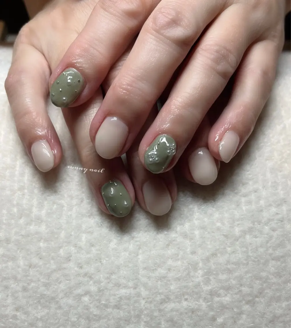 ネイル ジェルネイル グリーン パラジェル sunny nailのネイルデザイン