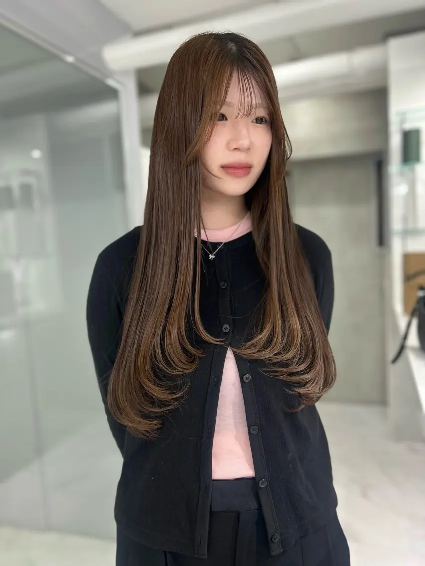 ロング カット ️💜akari💜 ハイトーン/レイヤーのヘアスタイル