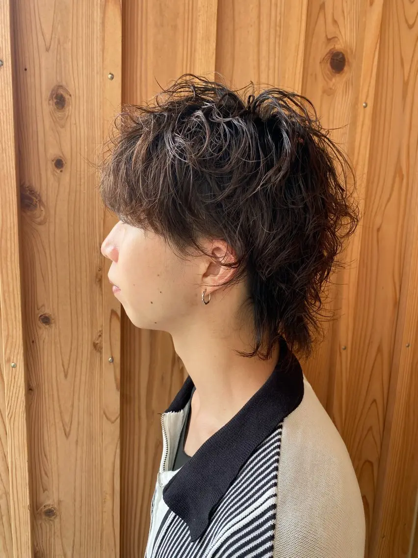 ショート メンズ メンズパーマ メンズウルフカット ウルフカット wakana / くびれカットのヘアスタイル