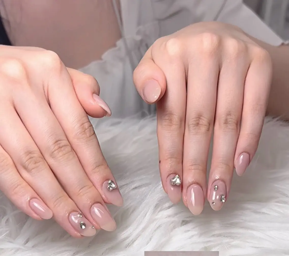 ミディアム ハンドネイル NENENAIL 【シヨン】のネイルデザイン