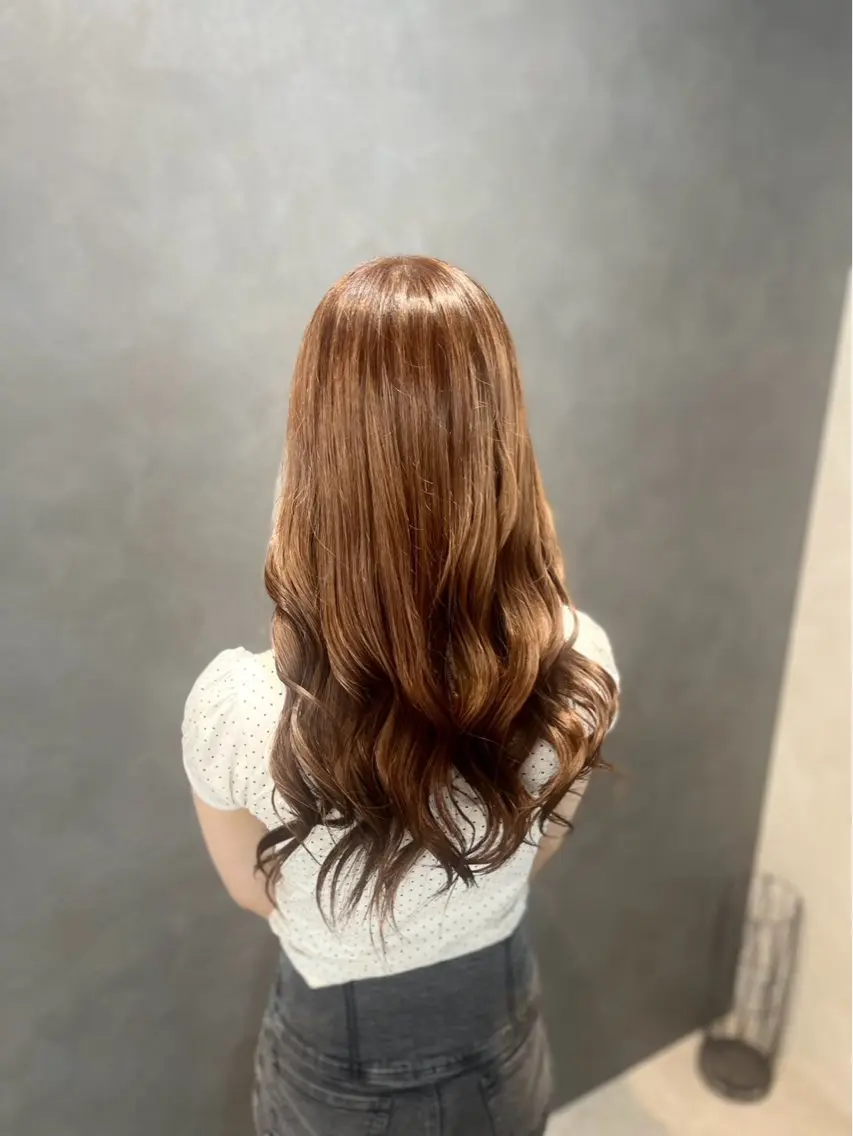 ロング ヘアカラー 🐶しんのすけ🫧 透明感/カット✂️のヘアスタイル