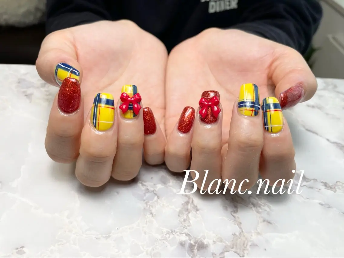 ネイル チークネイル ジェルネイル ニュアンスネイル パラジェル リボン ハンドネイル BLANC.nail yuuのネイルデザイン