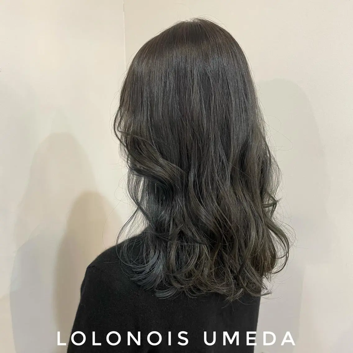 セミロング カラー アッシュ ブルーカラー ブルーアッシュ Lolonois梅田 /Okazaki:)のヘアスタイル