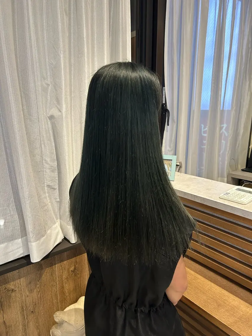 カラー ナチュラルレイヤー |艶髪|AYAKOのヘアスタイル