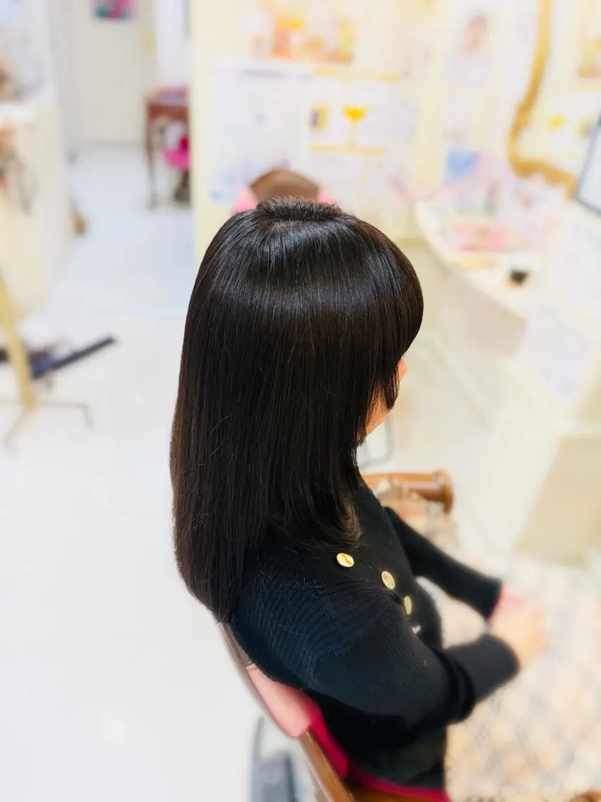セミロング レイヤーカット 菅沼 美咲のヘアスタイル