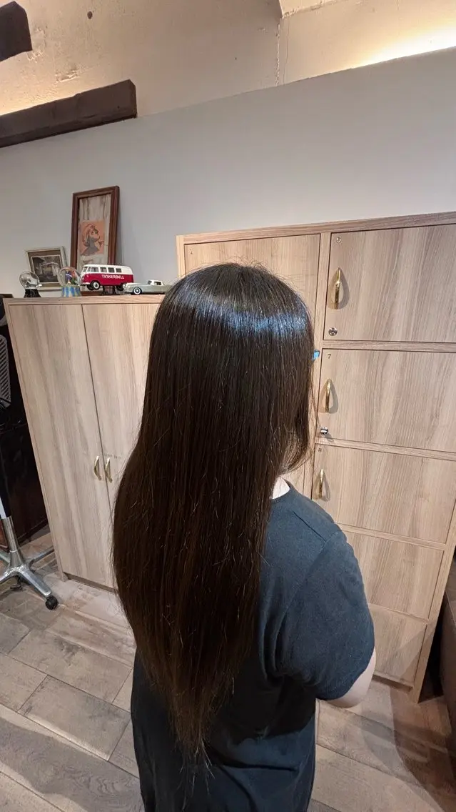 ロング カラー 角田 癒音のヘアスタイル