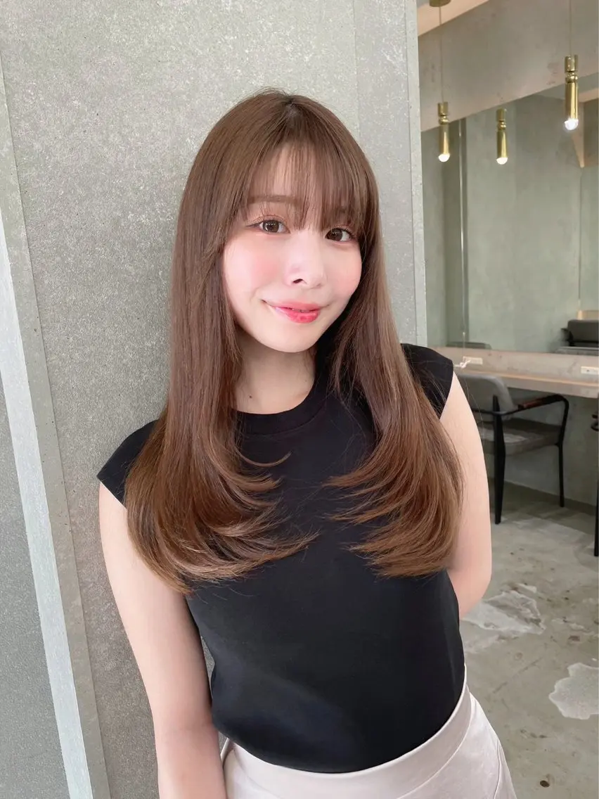 ロング カット ヘアカラー トリートメント 山本翔一郎 韓国顔周りレイヤーのヘアスタイル