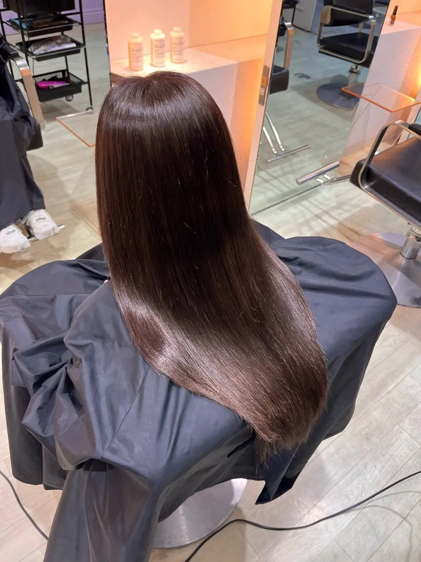 カラー TIEDHAIR SAKIRAのヘアスタイル