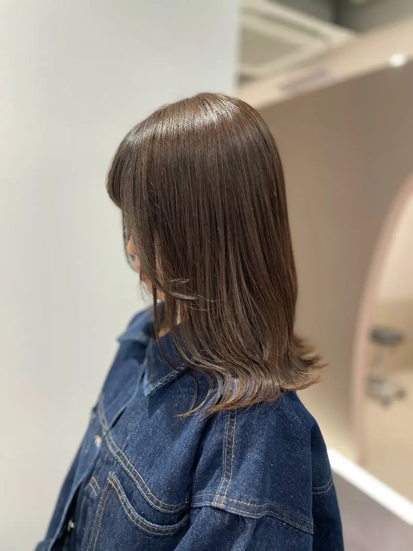 ミディアム カラー 縮毛矯正 カット ヘアカラー 縮毛矯正 トリートメント 佐野 えり奈のヘアスタイル