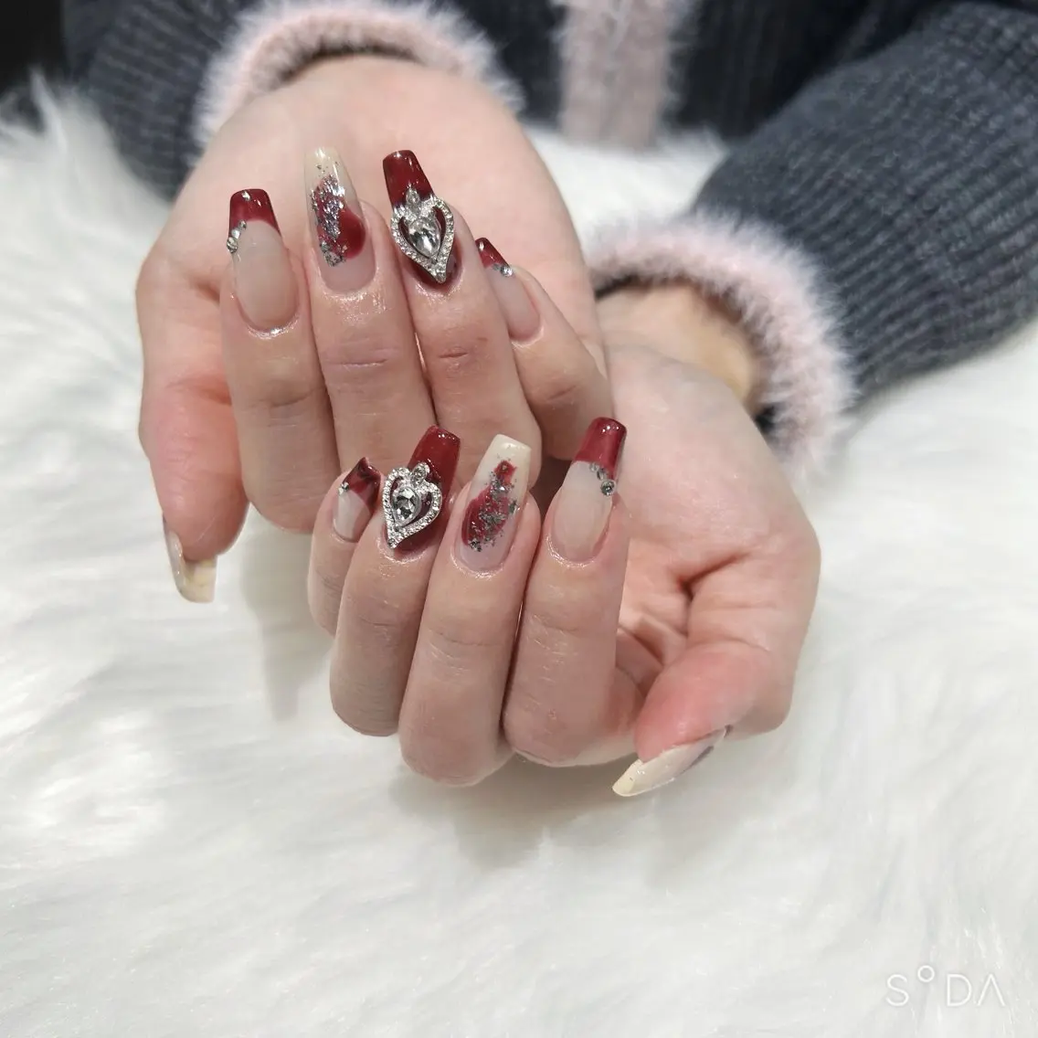 ネイル ボルドー ロングネイル バレンタイン ワンホンネイル ハンドネイル ぷりゅねる 心斎橋のネイルデザイン