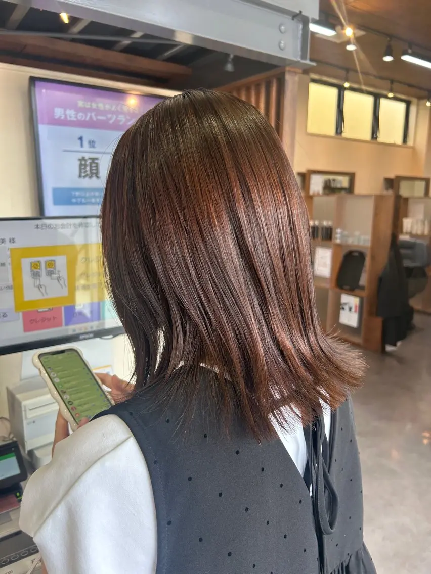 セミロング カット 縮毛矯正 井上 萌のヘアスタイル