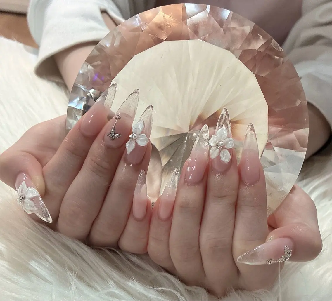 ネイル ハンドネイル LoaChaton kaeのネイルデザイン