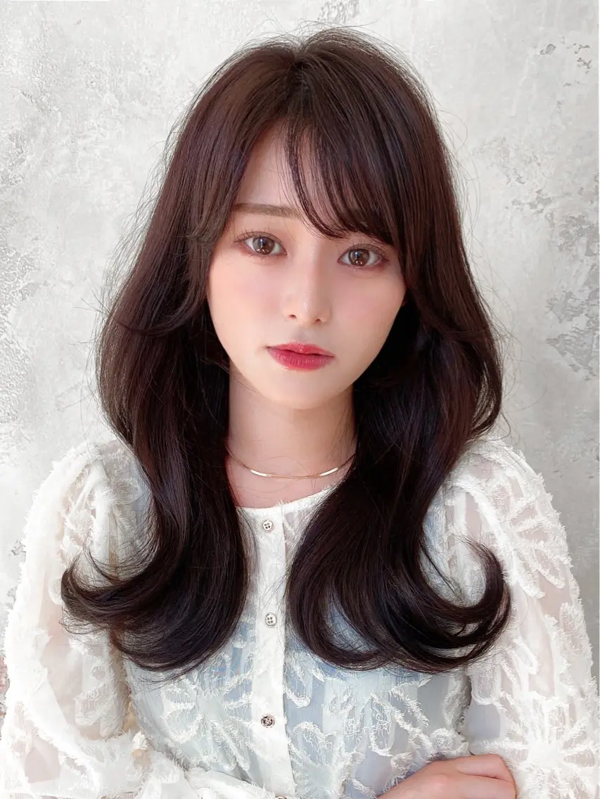 ロング カラー ベージュカラー ブラウンカラー グレージュ 韓国風ヘア レイヤーカット カット トリートメント 山﨑 翼のヘアスタイル