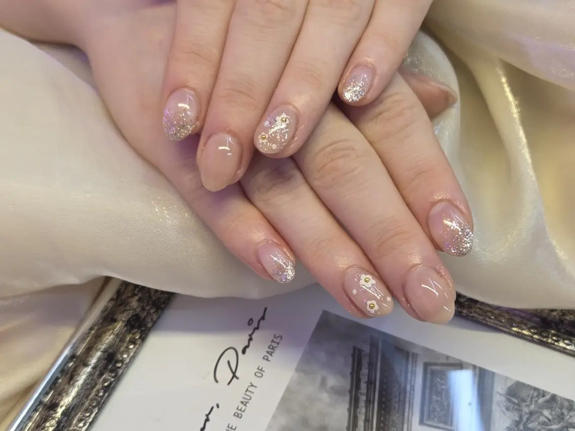 カラー  Nail 秋(アキ)のネイルデザイン