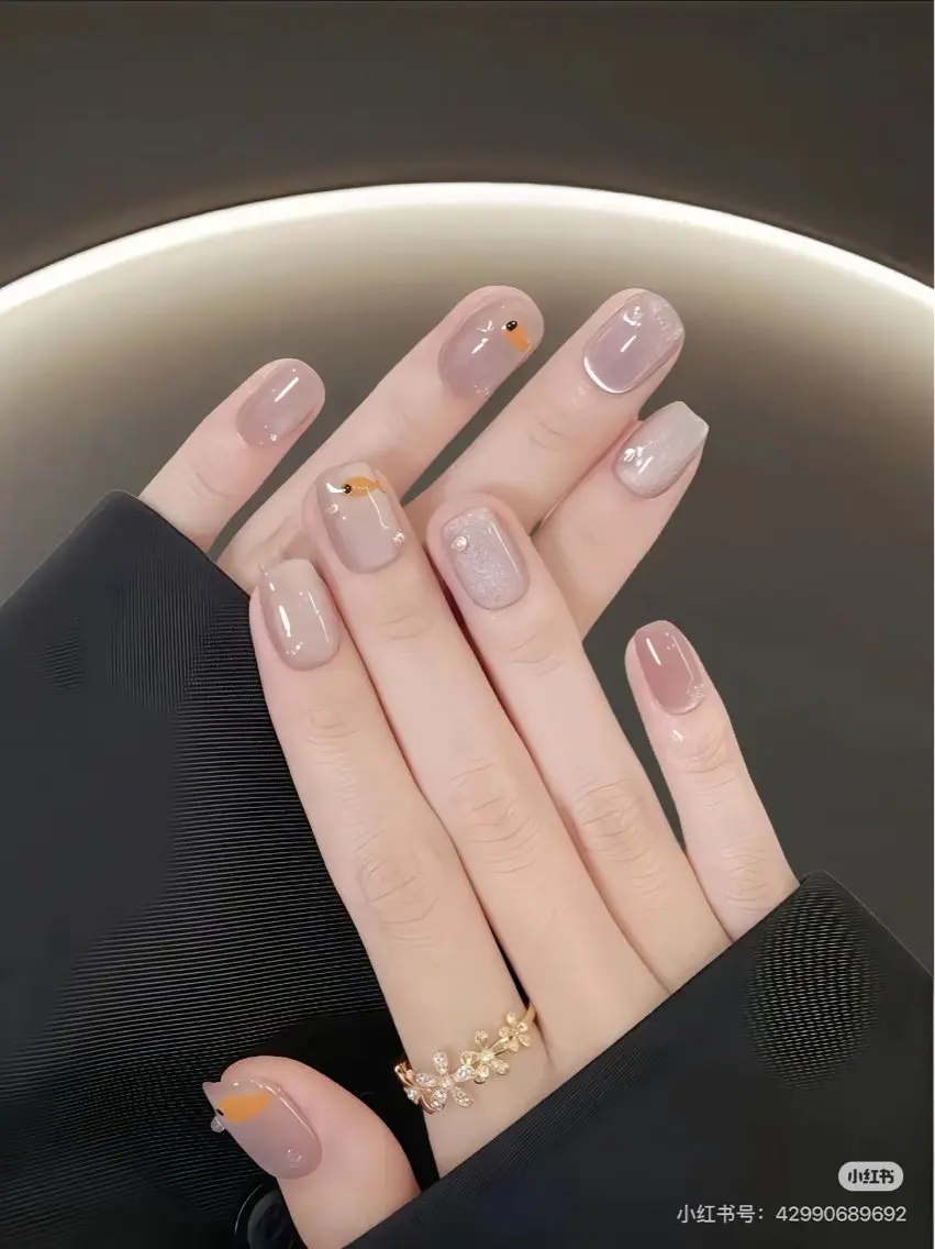 ネイル ハンドネイル Betty nail サロンのネイルデザイン