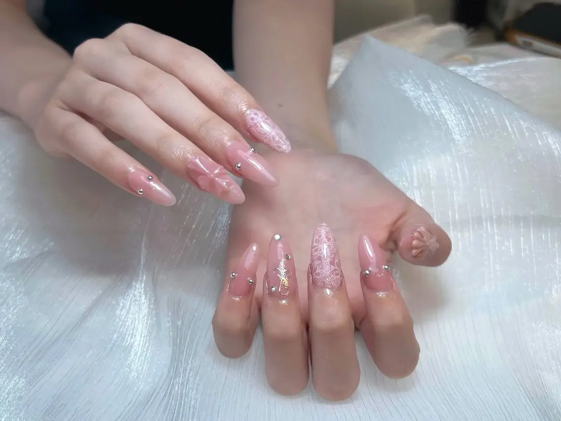 ネイル アートネイル チークネイル フレンチネイル ジェルネイル ガーリー HAPPI NAIL 大国町のネイルデザイン