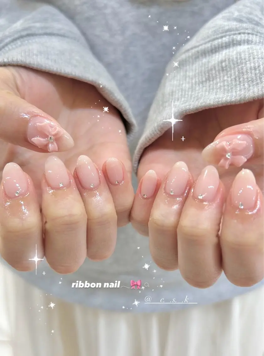 ネイル クリアネイル ストーンネイル ハンドネイル 🎀チーク/ちゅるん 🫧chisa🎀のネイルデザイン
