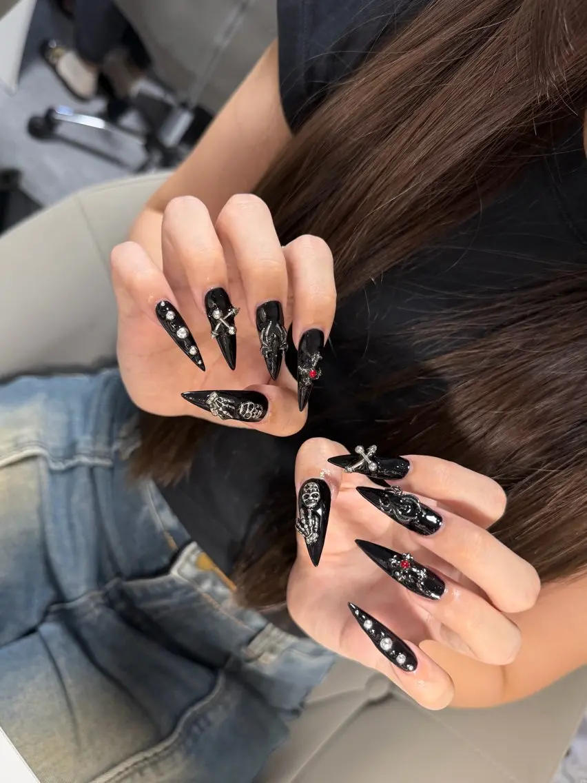 ネイル ハンドネイル Rinaky Amee Nailのネイルデザイン