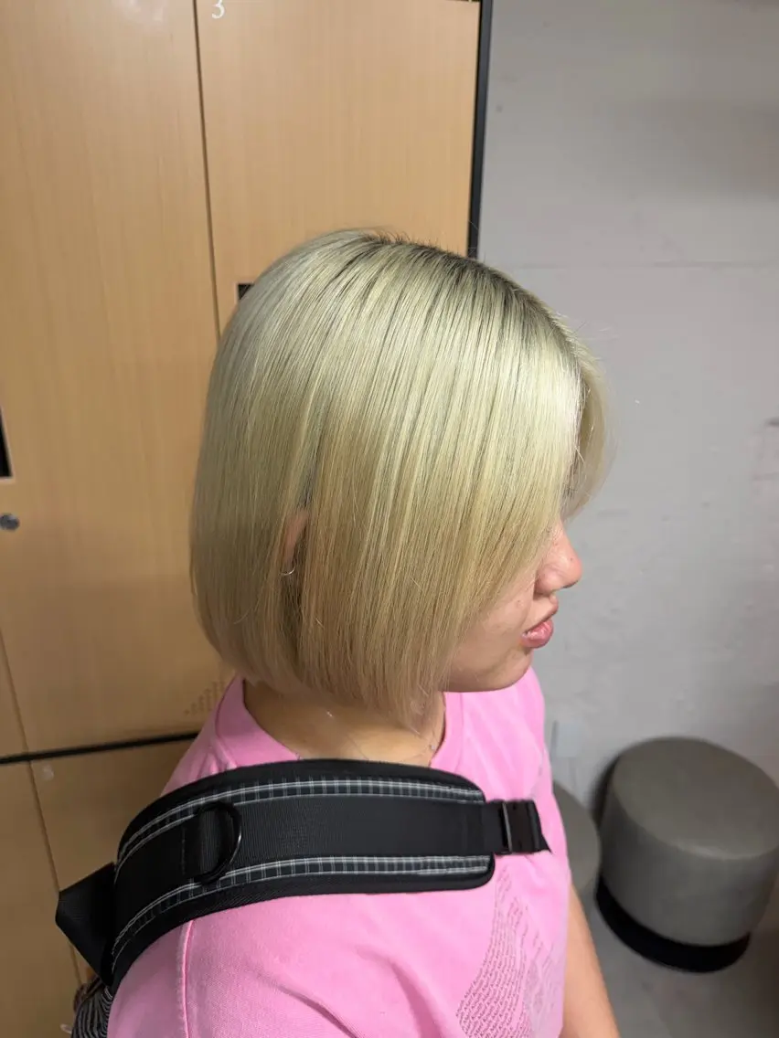 ミディアム 縮毛矯正 tokute いしい りえのヘアスタイル