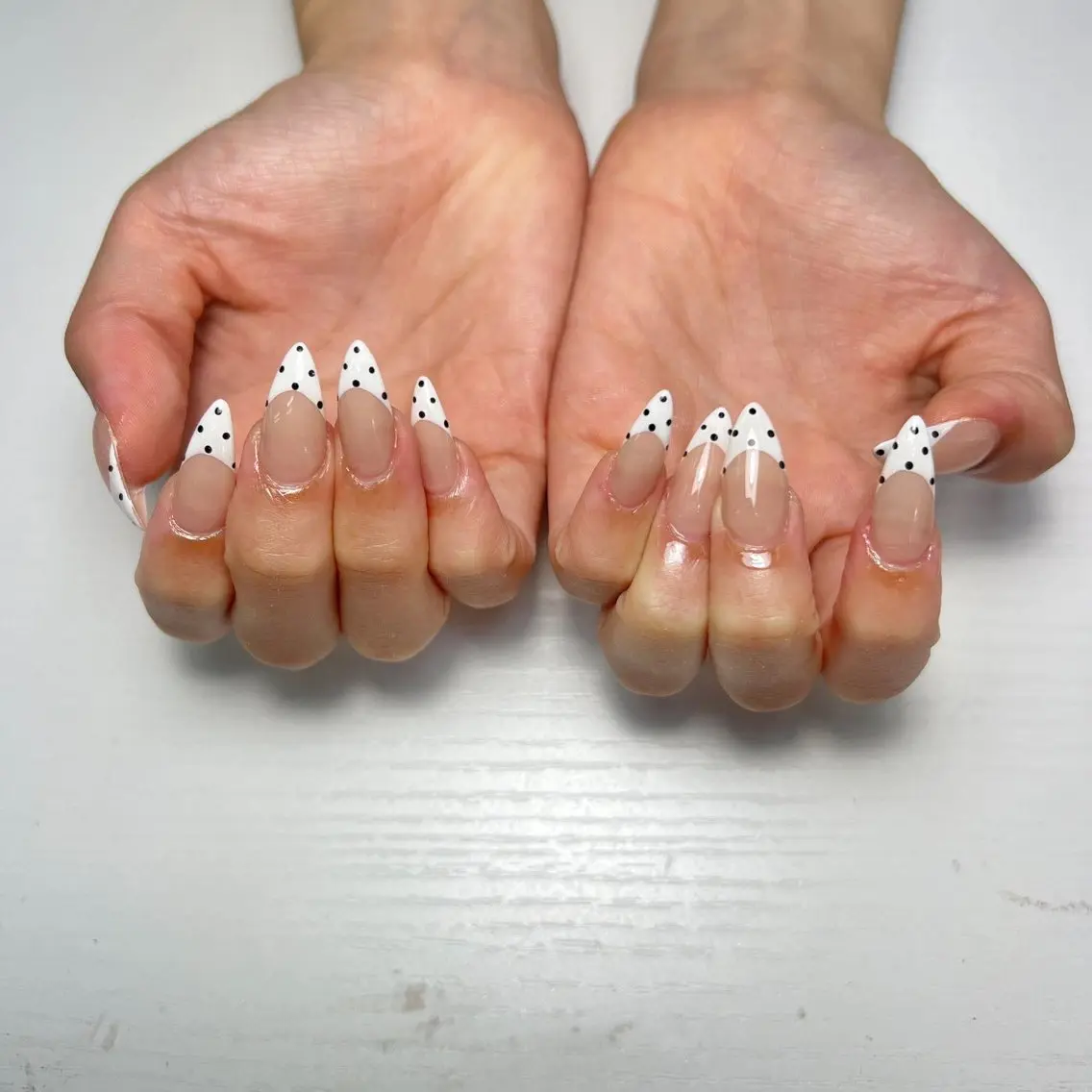 ネイル アートネイル ジェルネイル 韓国ネイル ニュアンスネイル ハンドネイル ハンドケア Luna Nail.Novaのネイルデザイン