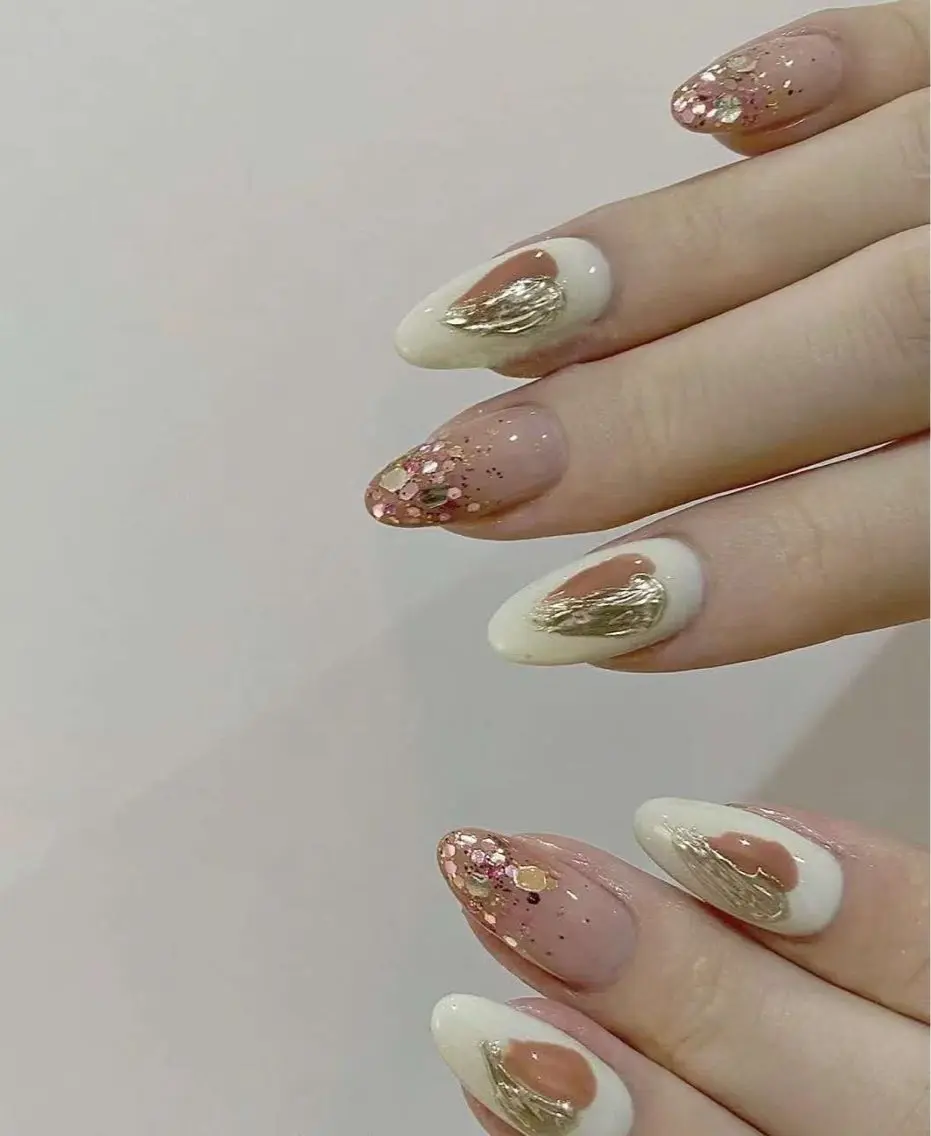 ネイル オーロラネイル フラワーネイル フットネイル フレンチネイル ジェルネイル ハンドネイル BabyYouMi nailのネイルデザイン