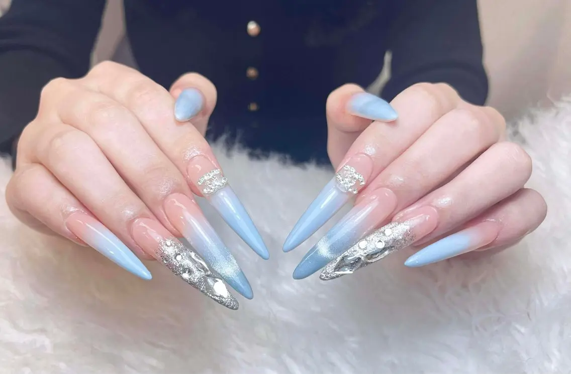 ネイル アートネイル ジェルネイル ニュアンスネイル オフィスネイル シンプルネイル ハンドネイル Nie Nail Shinokuboのネイルデザイン
