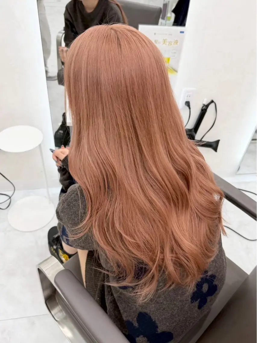 ロング ヘアカラー いずみ カラーモデル募集⭐️のヘアスタイル