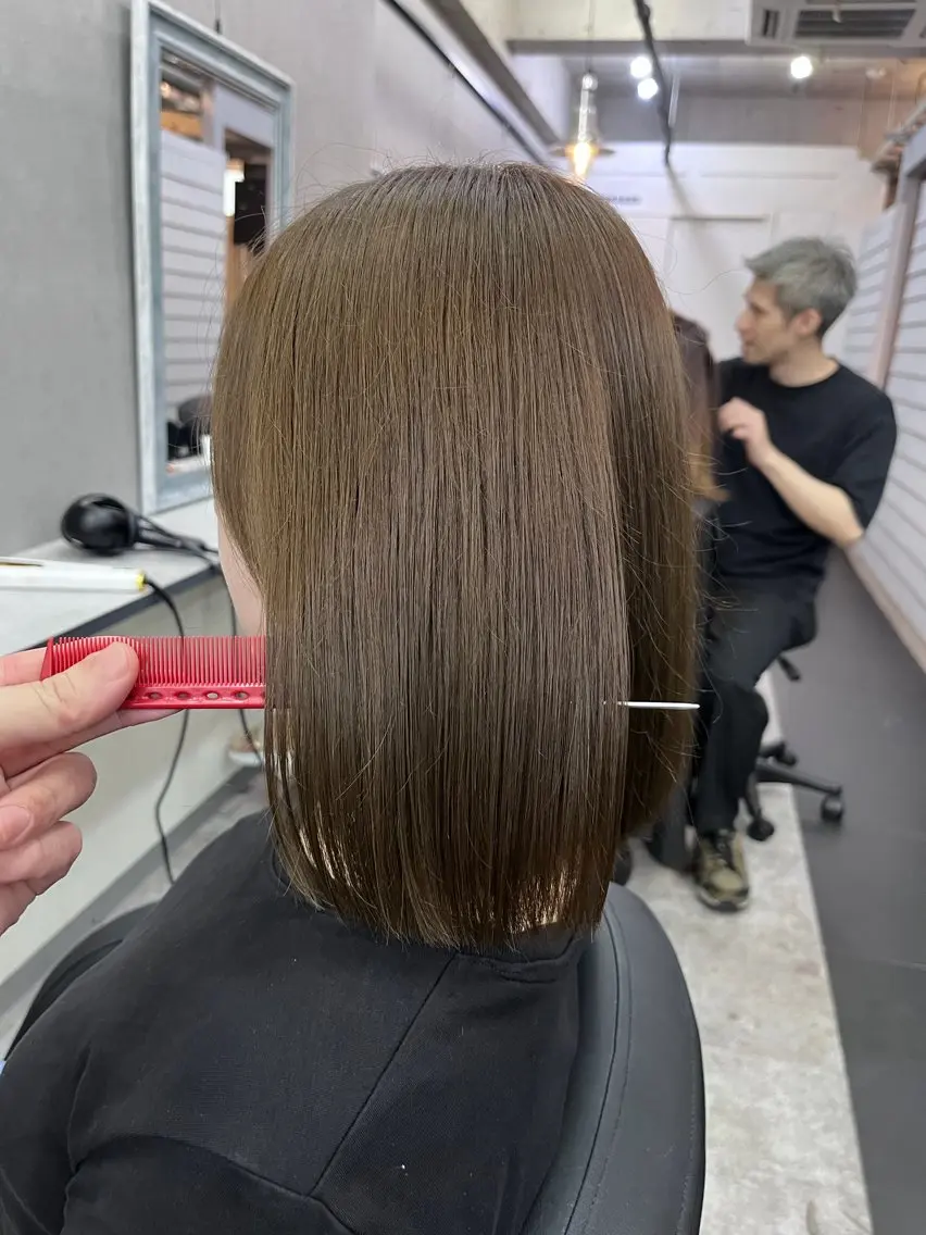 ショート カラー ベージュカラー オリーブベージュ ヘアカラー トリートメント ダブルカラー メンズパーマ大成のヘアスタイル