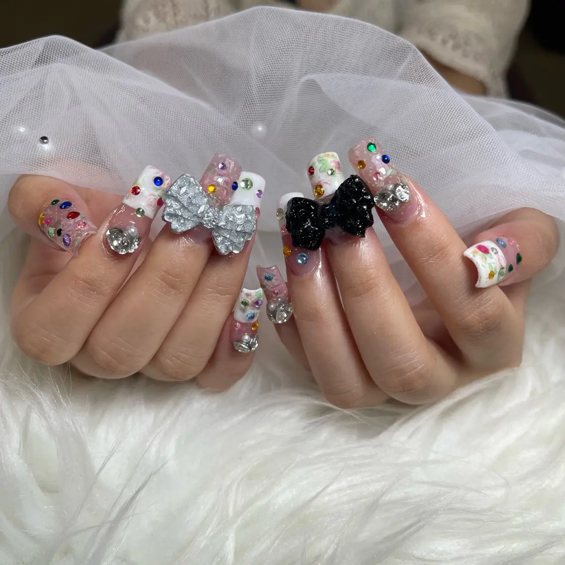 ネイル ハンドネイル NiJi Nailsのネイルデザイン