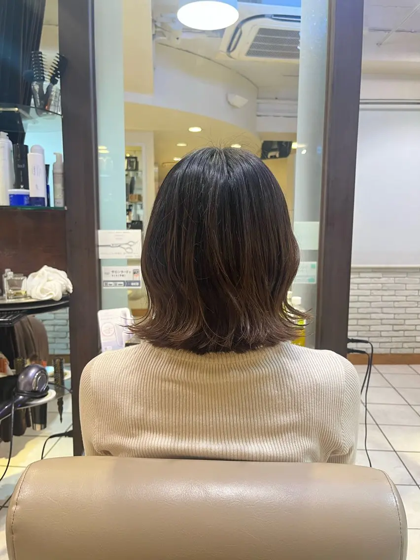 ミディアム イソベ ミズキのヘアスタイル