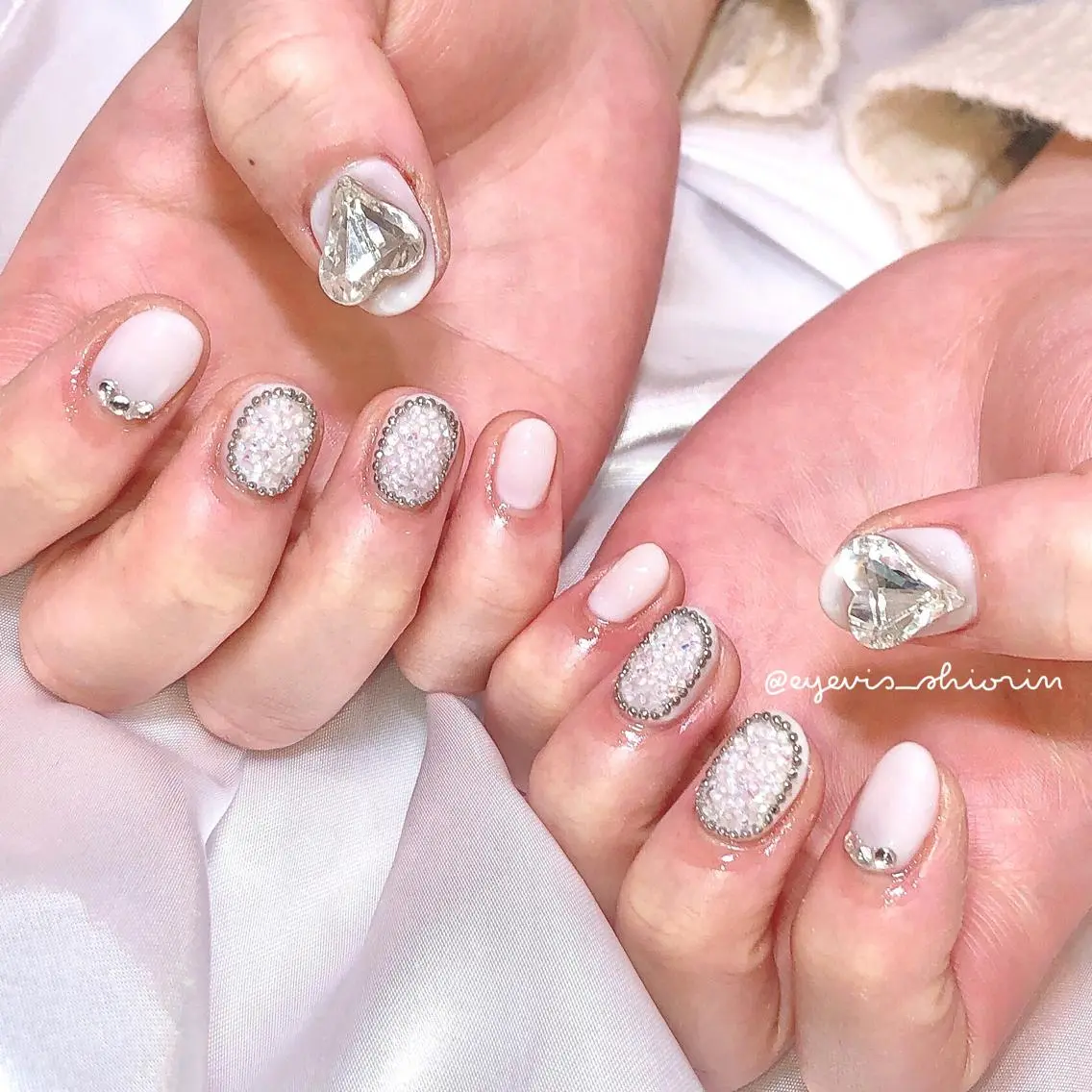 ネイル ROWnail Shioneのネイルデザイン