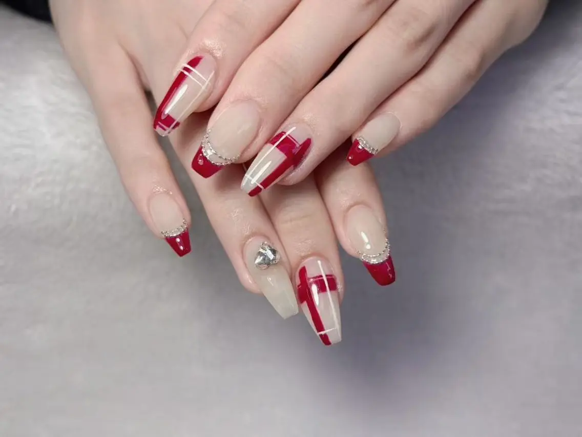 ネイル 持ち込み Amina nail salonのネイルデザイン