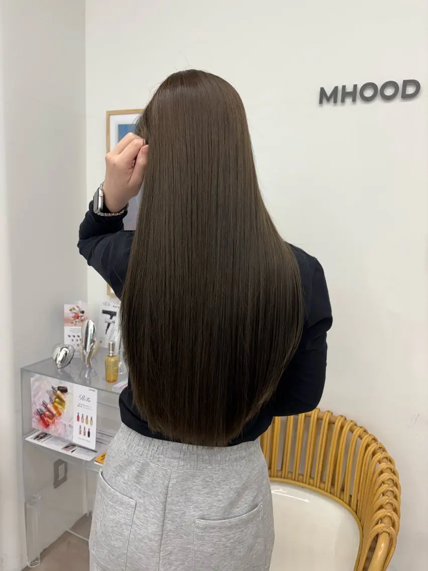 ロング カラー グレージュ オリーブグレージュ オリーブグレー カット ヘアカラー トリートメント 透明感カラー🫧 nanohaのヘアスタイル