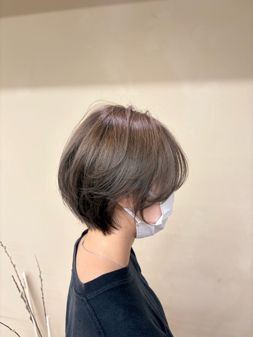 ショート カラー ヘアカラー 🎀ハイトーン/ 髪質改善あやな🪽のヘアスタイル