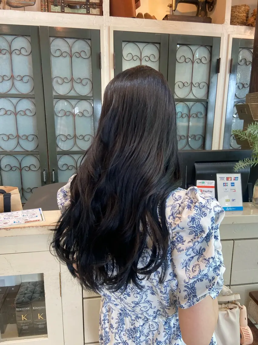 ロング カラー 黒髪 レイヤーカット ダメージレス美容師 🌱水島侑理のヘアスタイル