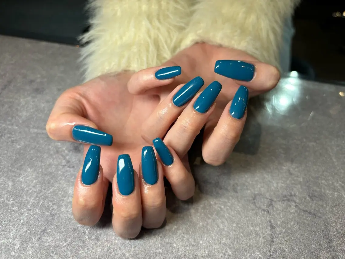 (オフあり)ワンカラーネイル💙の写真